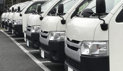 ハイエースは普通免許で運転可能？運転する際の注意点も解説